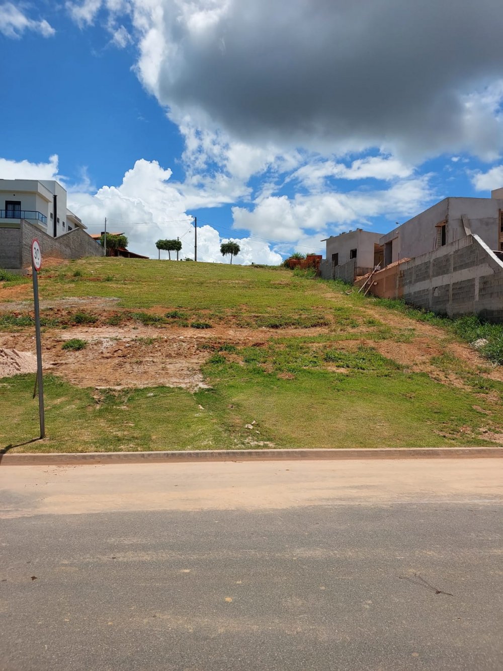 Terreno em Condomnio - Venda - Bairro Itapema - Itatiba - SP